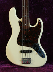 2004 Fender CIJ Jazz Bass. Olympic White, w Rosewood Fretboard