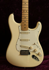 2013 Fender Stratocaster, “American Series”. Olympic White w Maple Neck #US13077165