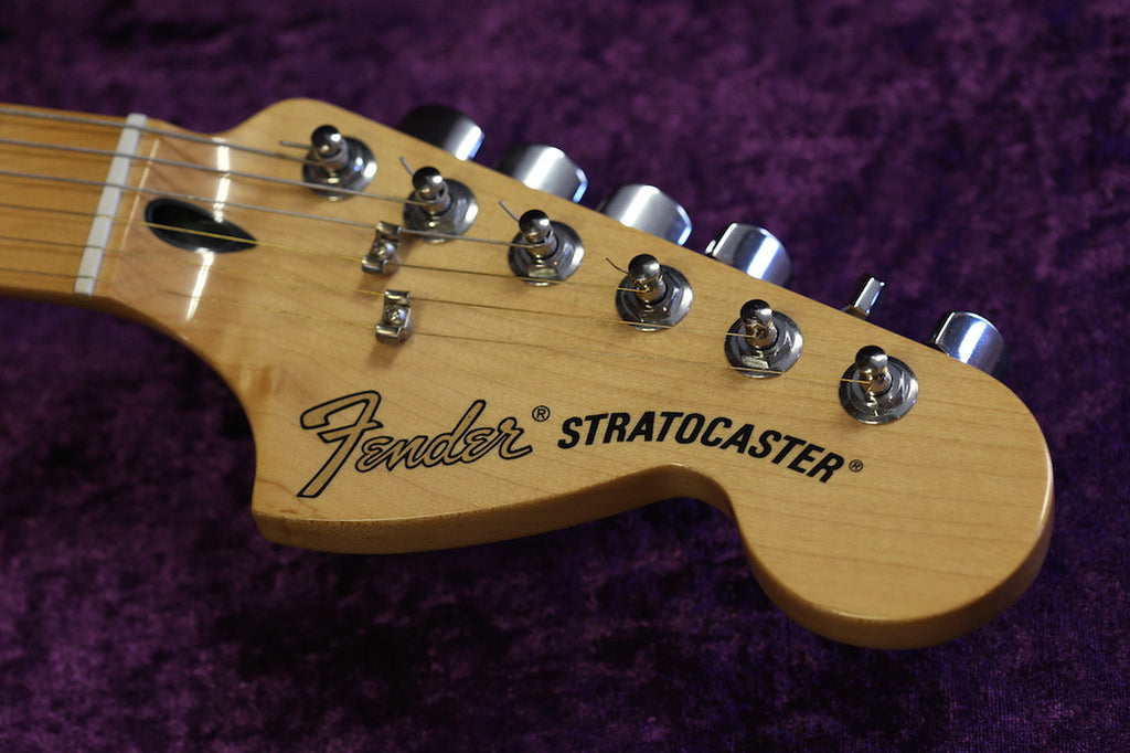 Fender stratocaster on sale roadhouse deluxe mim