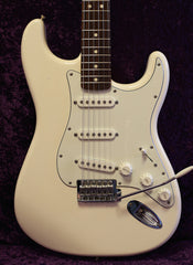 2014 Fender Mexican Standard Stratocaster, Olympic White. #13441765 - Sold