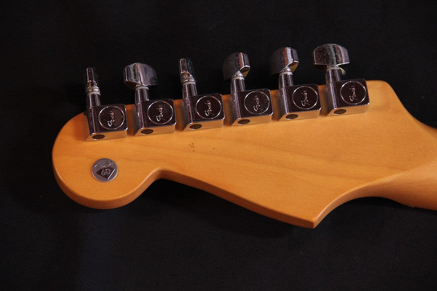 Fender stratocaster 60th anniversary mim discount